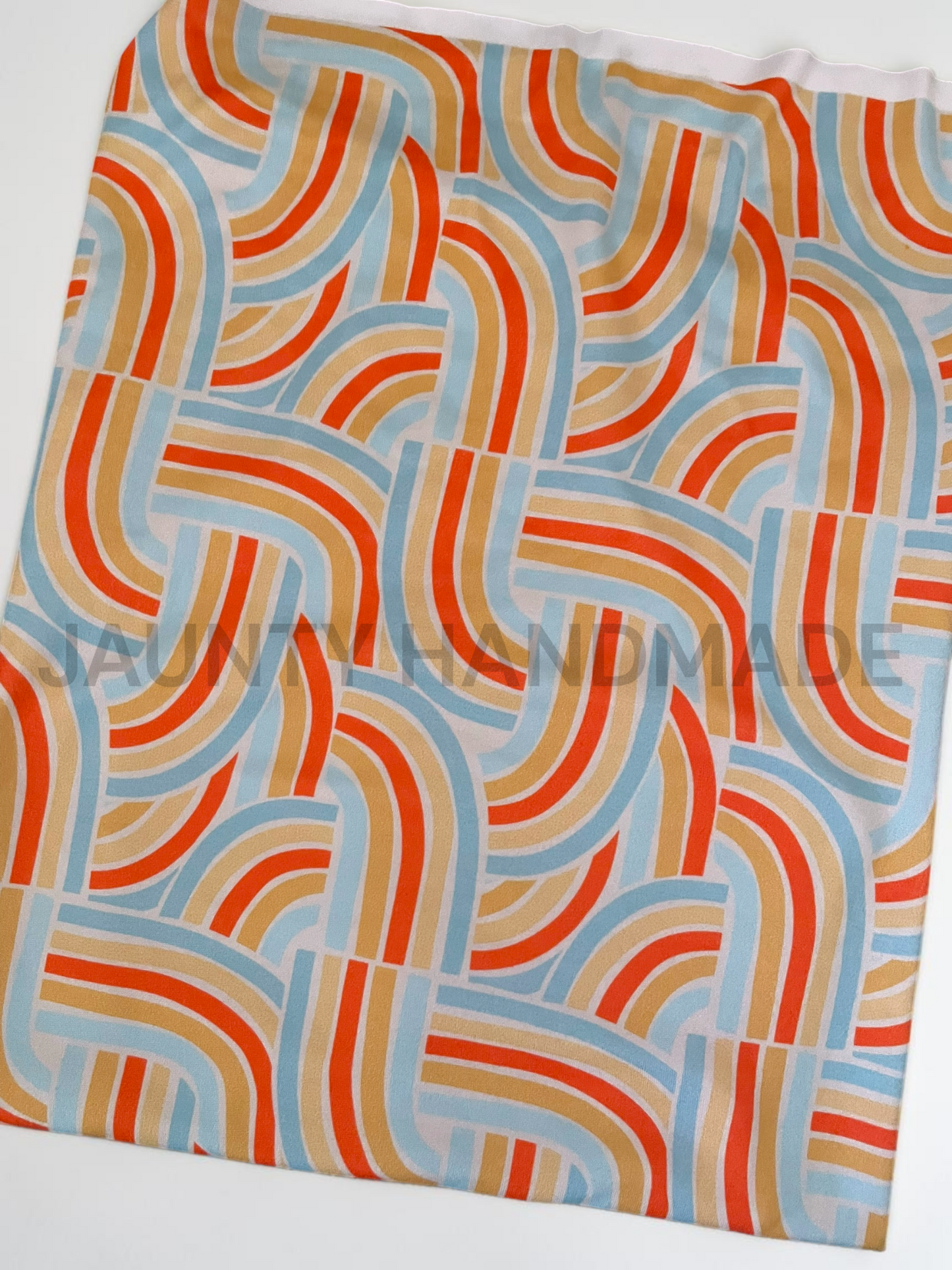 TWISTY RAINBOWS
