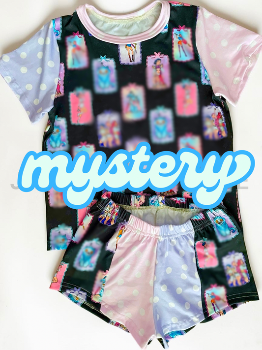Mystery colorblock shorts and tee